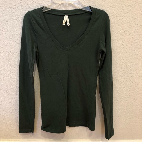 Forest Green Long Sleeve V-Neck - Picture 1 of 4